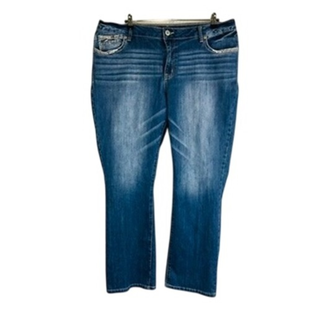 Maurices Womans Sz 20W Regular Bootcut Jeans Blue Denim Pockets Stretch